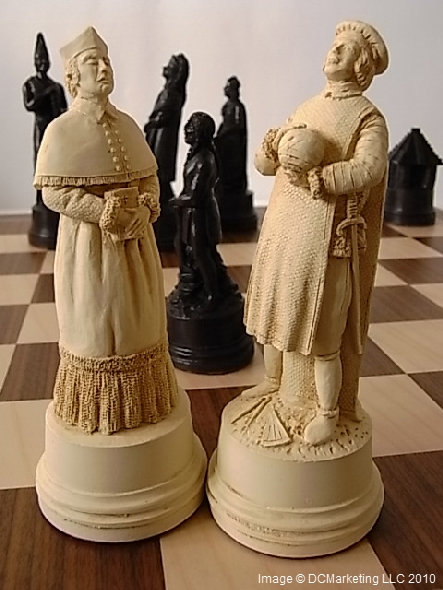 Columbus Plain Theme Chess Set